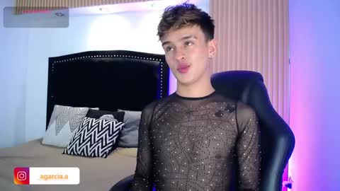 liam online show from 04-21-26, 04:41