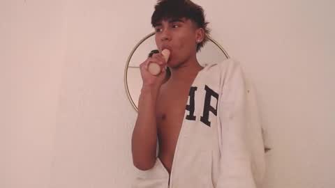 SAMUEL SAMY online show from 11-06-25, 07:37