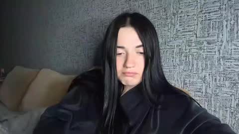 liana_diva online show from 03-19-26, 04:00