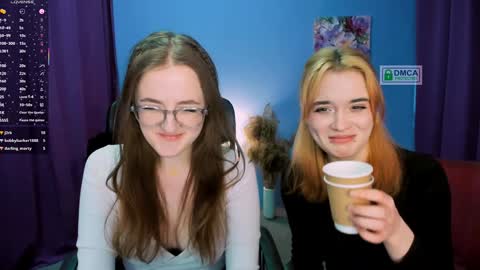 Snapshot of liana_kisses chatting on 01-20-25, 08:40 Little Liana  online show from 01-20-25, 08:40