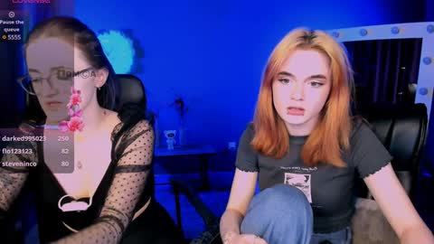 Snapshot of liana_kisses chatting on 01-27-25, 12:01 Little Liana  online show from 01-27-25, 12:01