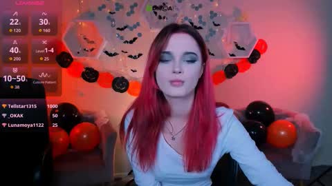 Snapshot of liana_kisses chatting on 10-25-25, 08:00 Little Liana  online show from 10-25-25, 08:00