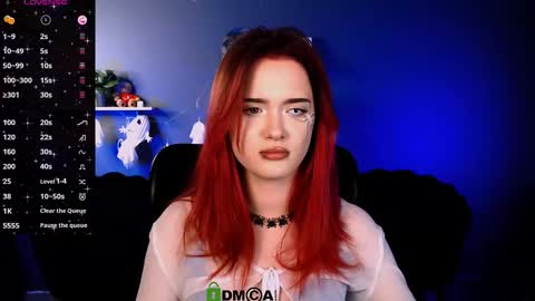 Snapshot of liana_kisses chatting on 10-25-25, 08:03 Little Liana  online show from 10-25-25, 08:03