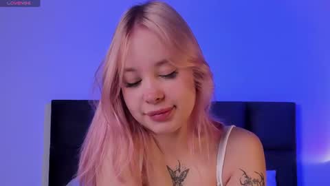 Lia online show from 06-12-26, 06:45