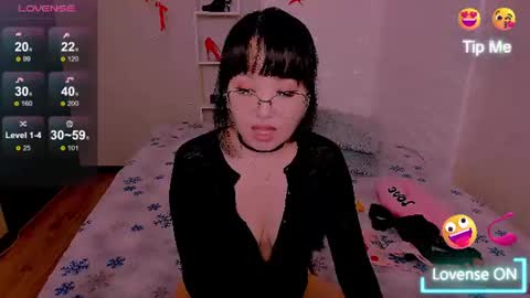 Liana online show from 06-13-26, 12:52