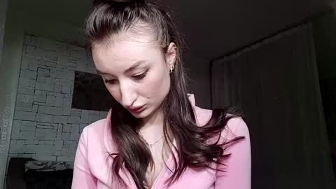 Snapshot of lianefinkel chatting on 12-02-25, 11:00 Lia online show from 12-02-25, 11:00