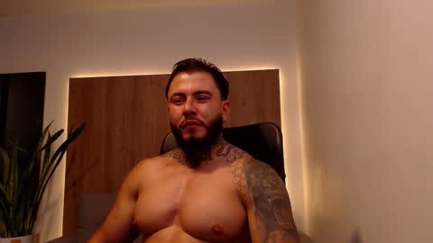 lianjones9 online show from 09-21-25, 09:27