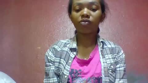 Snapshot of liaraisha chatting on 06-28-26, 02:01 liaraisha online show from 06-28-26, 02:01