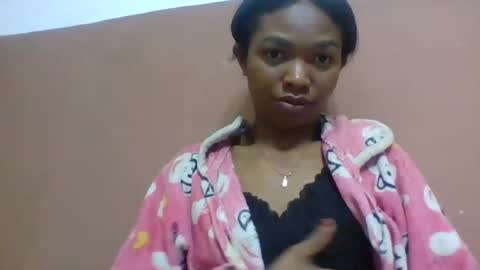 Snapshot of liaraisha chatting on 07-07-26, 07:09 liaraisha online show from 07-07-26, 07:09