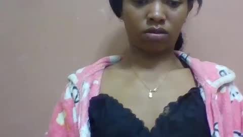 Snapshot of liaraisha chatting on 07-07-26, 09:46 liaraisha online show from 07-07-26, 09:46