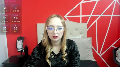 Lia Roberts online show from 01-10-25, 12:04