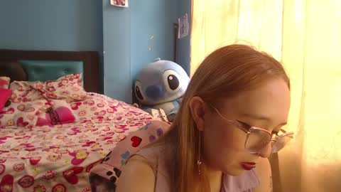 Lia Roberts online show from 02-21-25, 06:37