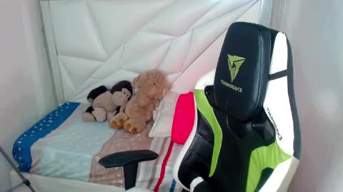 LIAR online show from 04-24-26, 03:09