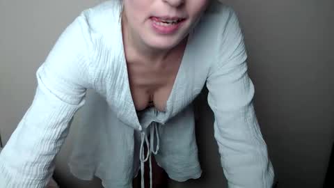 Lia online show from 02-07-26, 01:15