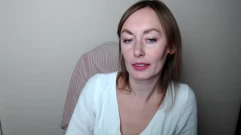 Lia online show from 02-14-26, 01:19