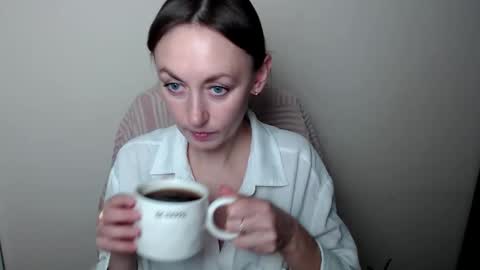 Lia online show from 02-24-26, 01:09