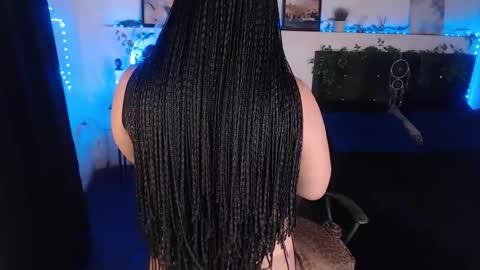 LiaScarlett online show from 12-21-25, 10:44