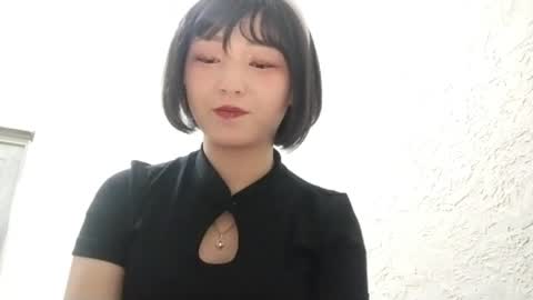 Snapshot of libbiepostlethwaite chatting on 04-27-26, 04:27 Molly online show from 04-27-26, 04:27