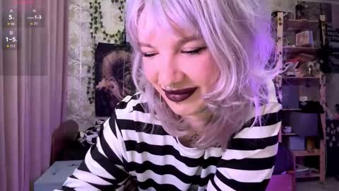 Lola online show from 10-09-25, 07:34
