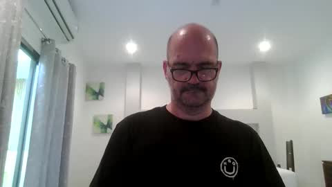 Snapshot of libertarians1972 chatting on 10-29-25, 06:04 Cockcentric online show from 10-29-25, 06:04