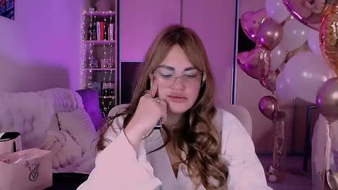 libra_mia online show from 10-07-25, 05:26