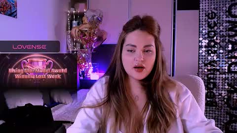 libra_mia online show from 11-26-25, 06:31