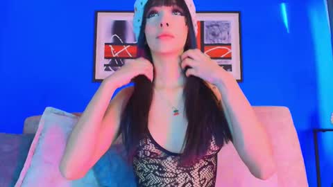 Valentina Hall online show from 12-03-25, 11:41