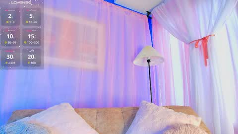 Valentina Hall online show from 04-06-26, 11:44