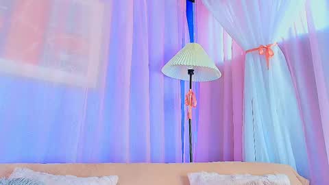 Valentina Hall online show from 04-26-26, 11:41