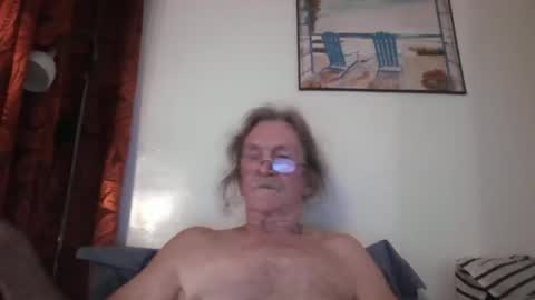 Snapshot of lickittostickit chatting on 10-05-25, 04:33 lickittostickit online show from 10-05-25, 04:33
