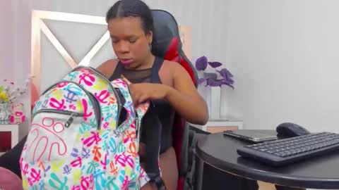 licyevans1 online show from 11-29-25, 07:06