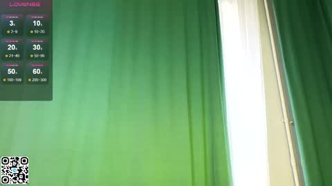 Olivia online show from 04-30-26, 01:34