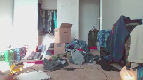 lifeofedger79 online show from 04-22-26, 09:49