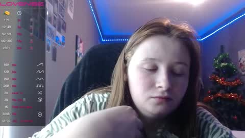 light_lunaa online show from 01-13-26, 04:01