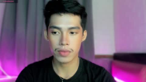 Snapshot of lightjt4 chatting on 12-19-25, 04:25 Jt online show from 12-19-25, 04:25