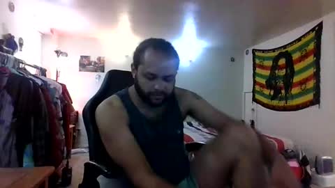 Snapshot of lightskinned666 chatting on 10-08-25, 08:28 lightskinned666 online show from 10-08-25, 08:28