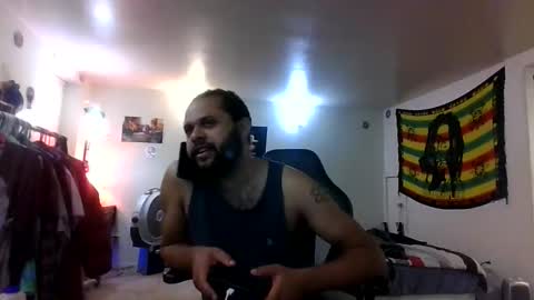 Snapshot of lightskinned666 chatting on 10-15-25, 07:03 lightskinned666 online show from 10-15-25, 07:03