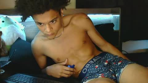 lightskinwithgirth online show from 05-26-26, 03:30