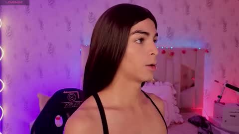 LIHIAN online show from 03-08-26, 12:31