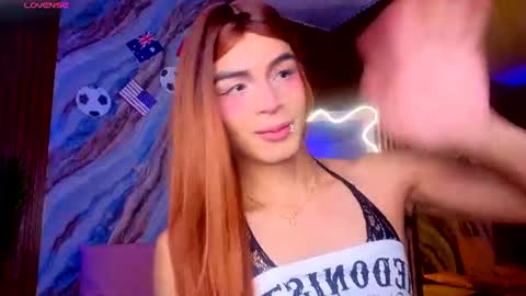 Snapshot of lihian_tay chatting on 06-19-26, 12:09 LIHIAN online show from 06-19-26, 12:09