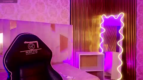 Snapshot of lihian_tay chatting on 07-08-26, 12:31 LIHIAN online show from 07-08-26, 12:31