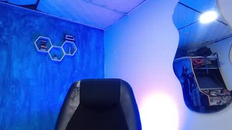 Daniel online show from 12-17-24, 12:54