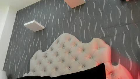 L I I A M online show from 02-13-25, 10:02