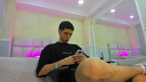 L I I A M online show from 03-03-25, 04:47