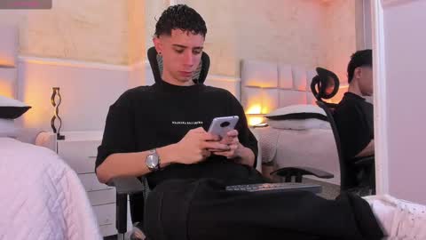 L I I A M online show from 03-07-25, 04:24