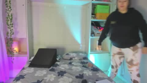         online show from 02-09-26, 11:36