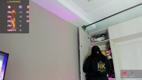         online show from 04-28-26, 11:37