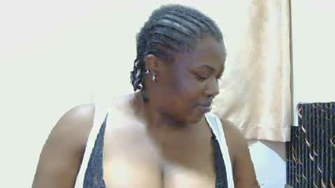 Snapshot of liilcutiee chatting on 07-08-26, 08:57 Lily online show from 07-08-26, 08:57