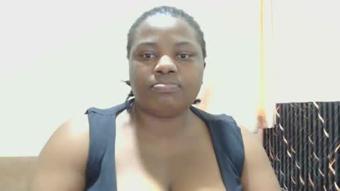 Snapshot of liilcutiee chatting on 07-27-26, 09:27 Lily online show from 07-27-26, 09:27