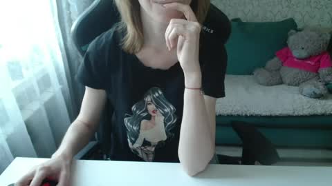 Liissax online show from 06-17-26, 04:52